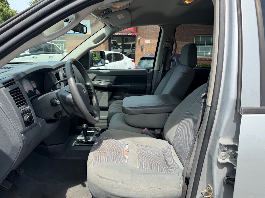 2007 Dodge Ram 2500 Pickup ST - Photo 9