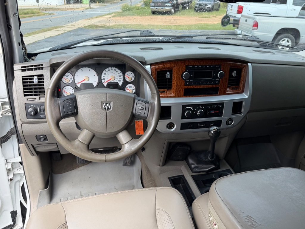2006 Dodge Ram 3500 Pickup Laramie - Photo 11